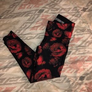 NEW. Victoria Secret Sport Leggings - Medium
